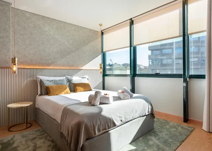 Doispontozero Campo 24 Agosto * ポルト